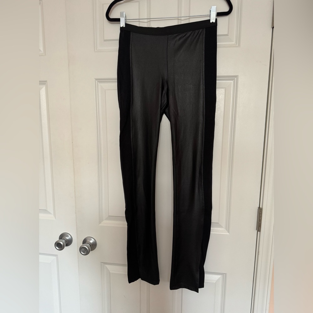 BCBG MAXAZRIA Black Leggings with Faux Leather Accents Size M